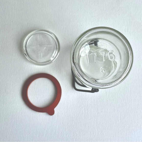 Cute Little Vintage Latch Top Glass '1776' Jar with Lid - Picture 4 of 4